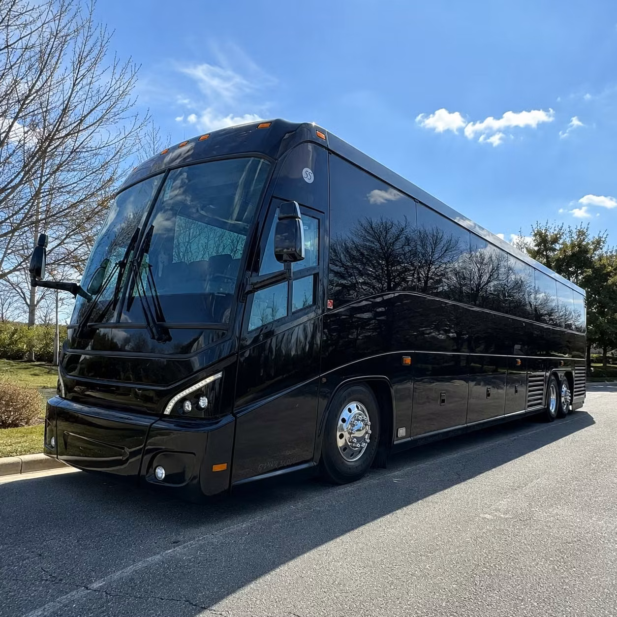 shuttle transportation for pomona county and city government agencies